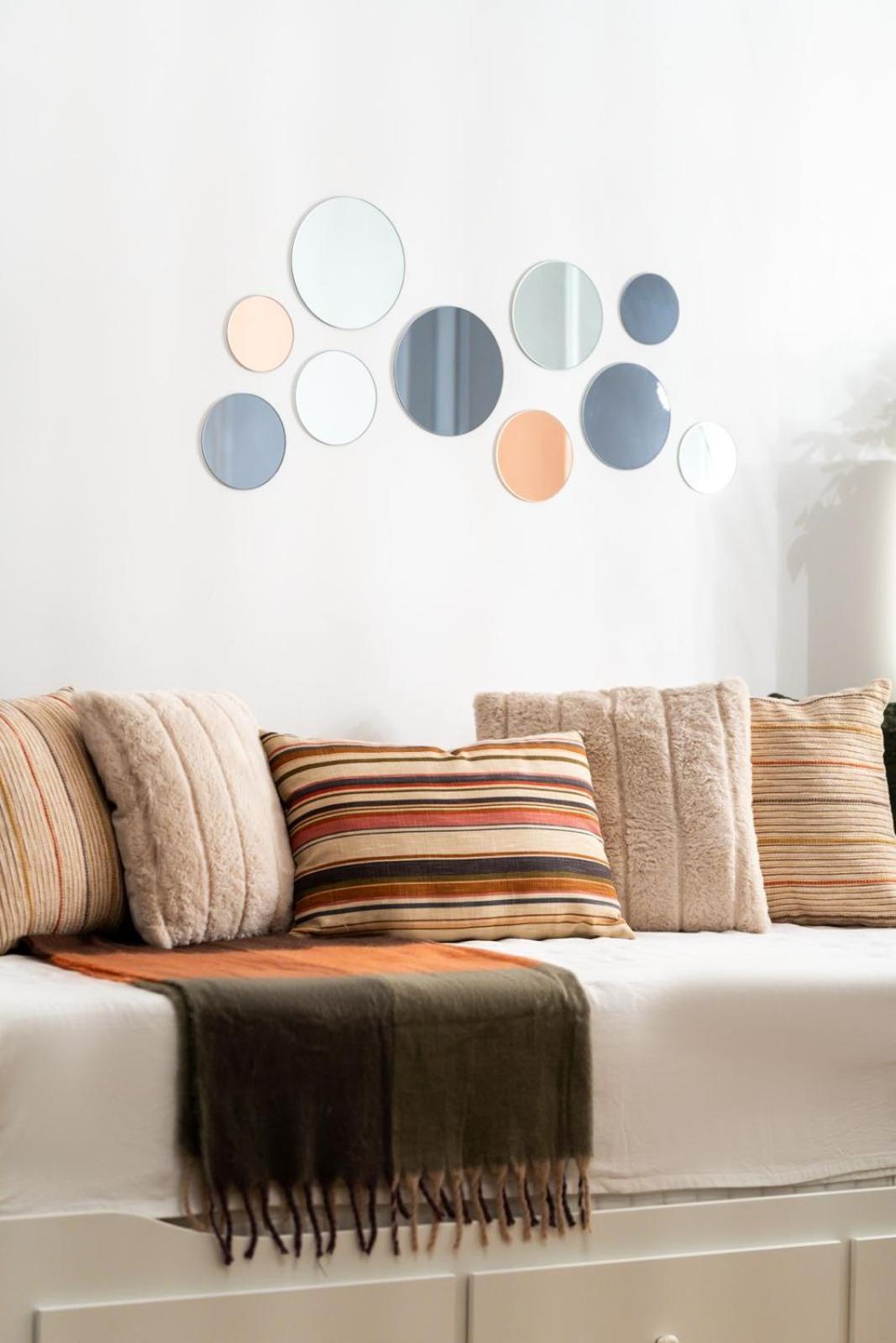 The Onyx Apartment